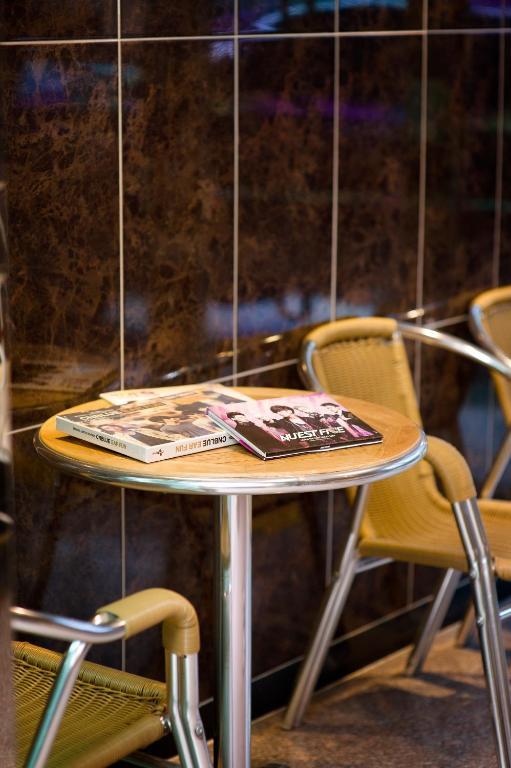 Shinchon Guest House Seoul Ngoại thất bức ảnh